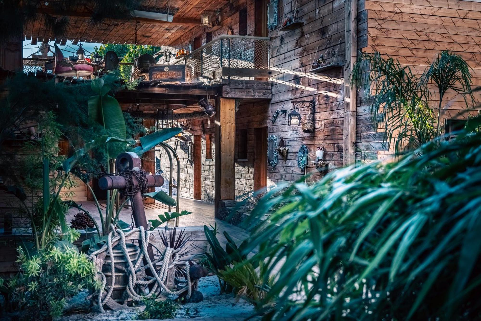 Hotel Pirates World Agde Exterior photo
